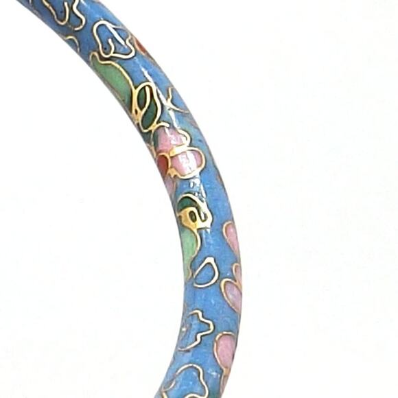 Vintage Cloisonne Floral Bangle Bracelet, Blue Pink Enamel, 7 3/4 Inch, 1960s - Picture 4 of 6